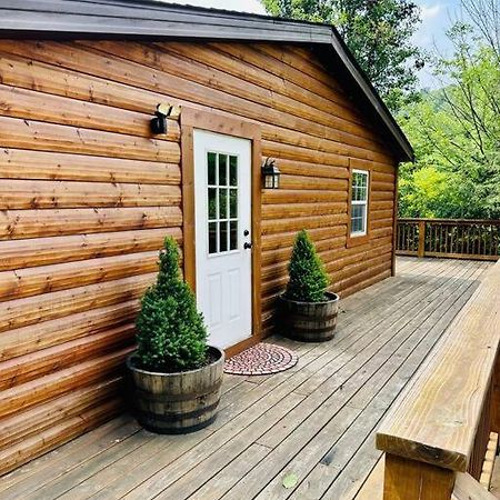 Rockbridge Hocking Hills Cabin-Private Hot Tub, Hiking, Cavesヴィラ エクステリア 写真